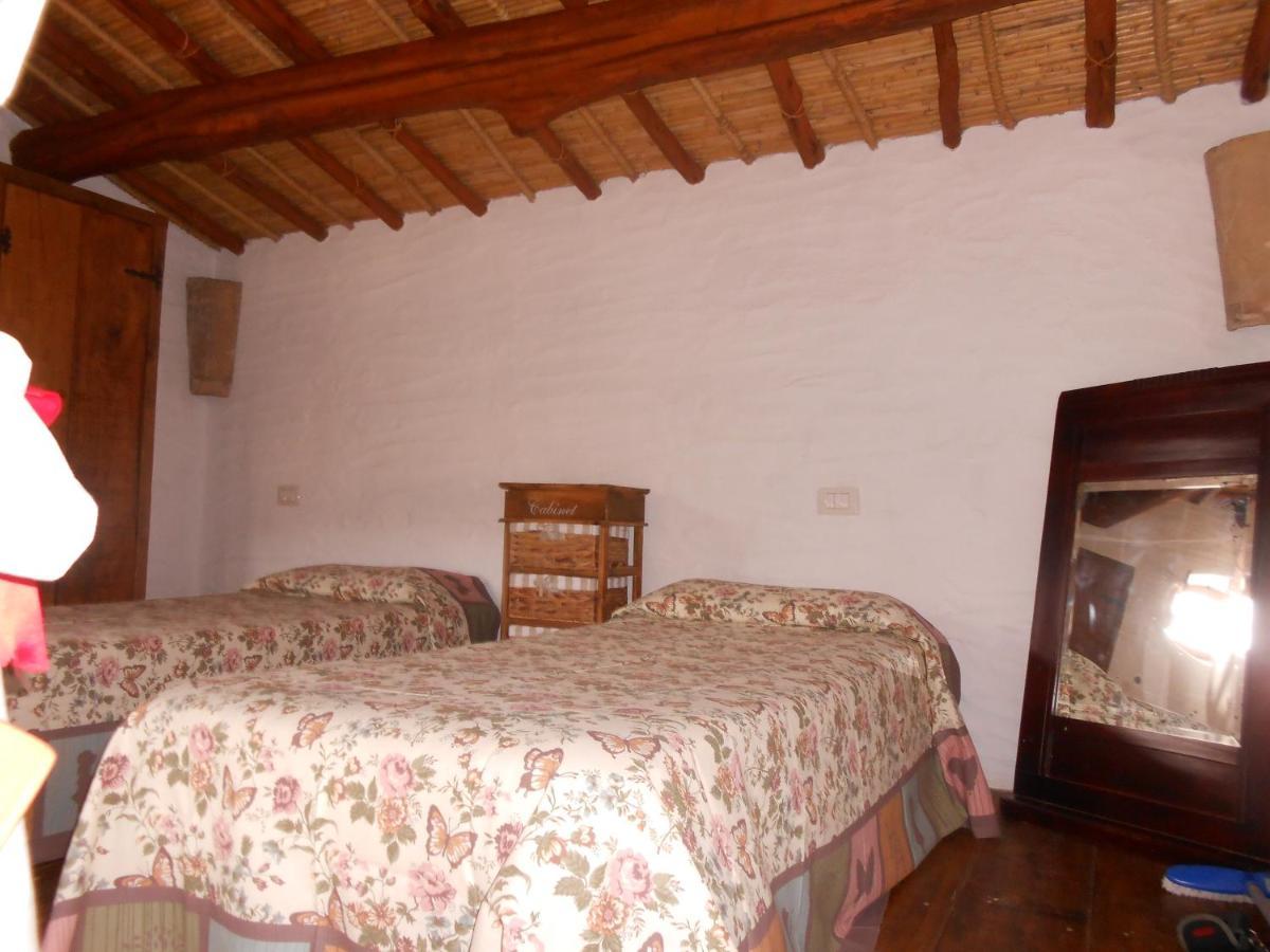 Domus Antiga Appartamenti San Giovanni Suèrgiu Buitenkant foto